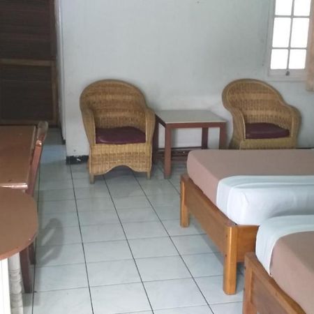 Intan Hotel 푸르와카르타 외부 사진