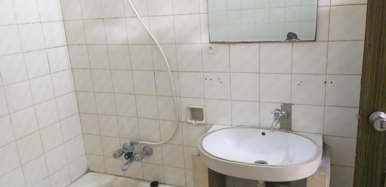 Intan Hotel 푸르와카르타 외부 사진