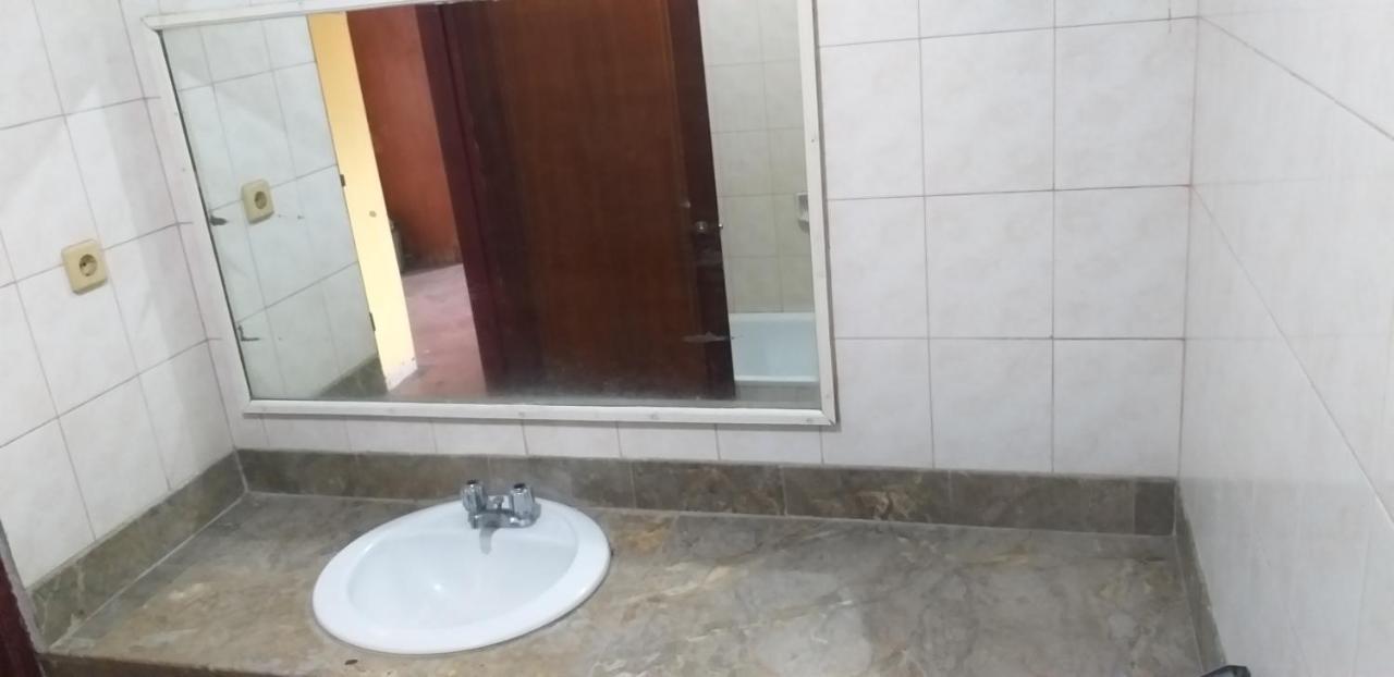 Intan Hotel 푸르와카르타 외부 사진