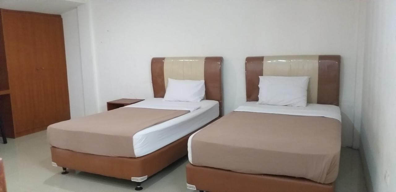 Intan Hotel 푸르와카르타 외부 사진
